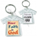 Breloc tricou Never alone!